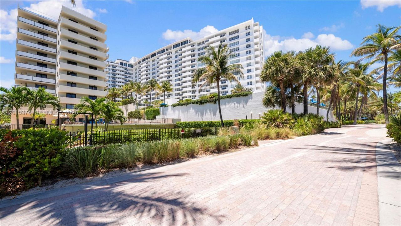 1623 Collins Ave, Unit 415, Miami Beach, FL 33139 Photo