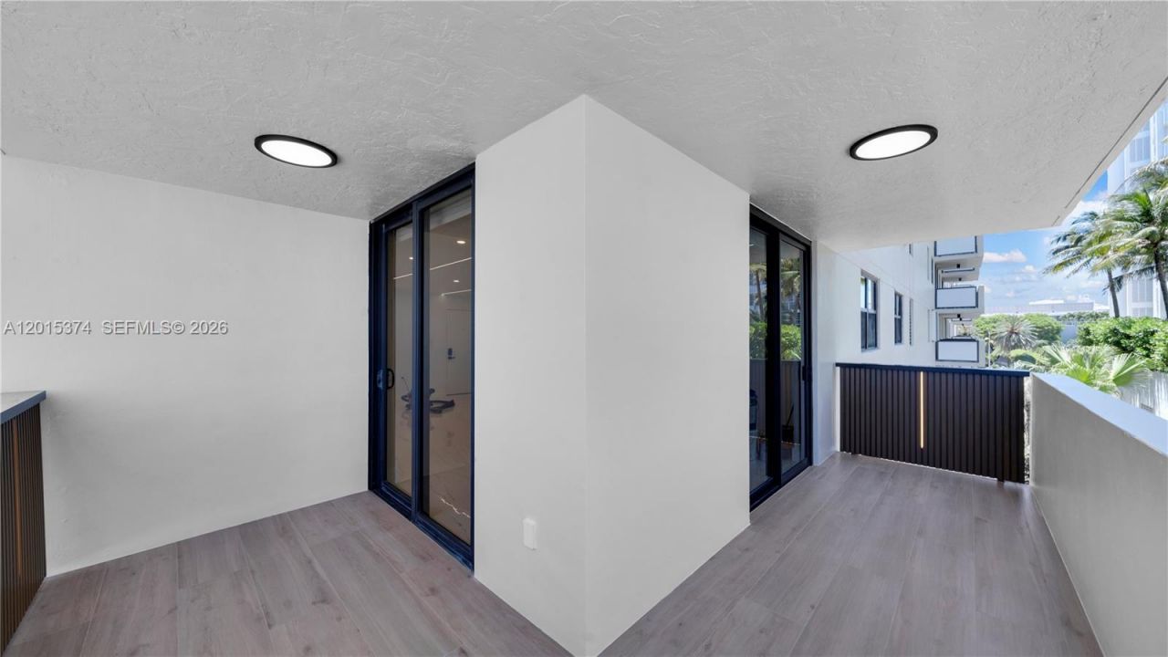 1623 Collins Ave, Unit 415, Miami Beach, FL 33139 Photo