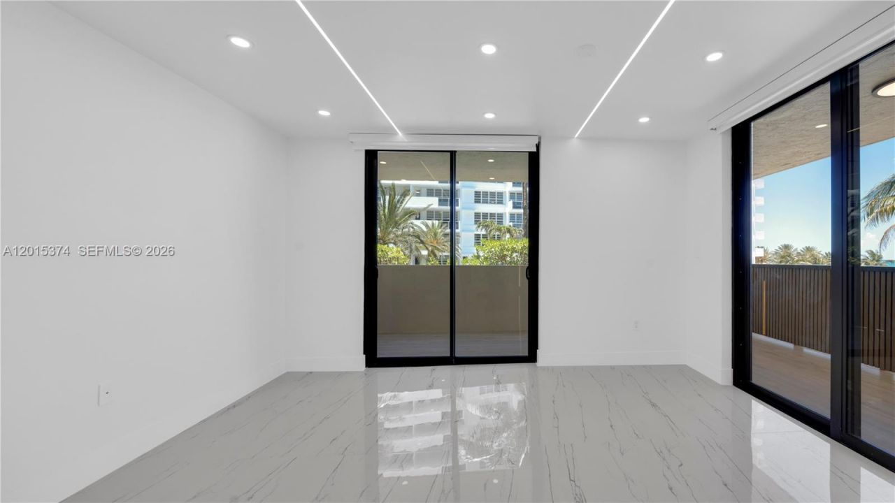 1623 Collins Ave, Unit 415, Miami Beach, FL 33139 Photo