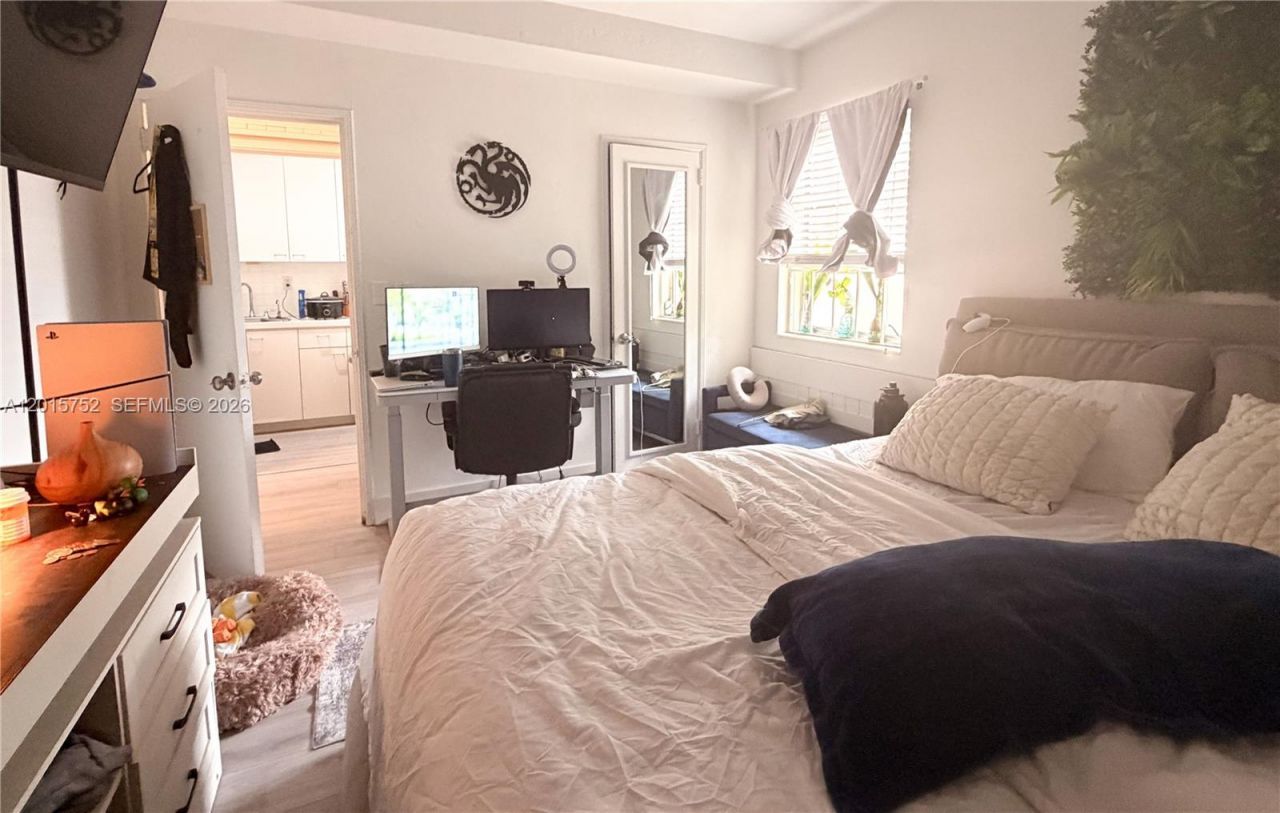 8144 Harding Ave , Unit 2, Miami Beach, FL 33141 Photo