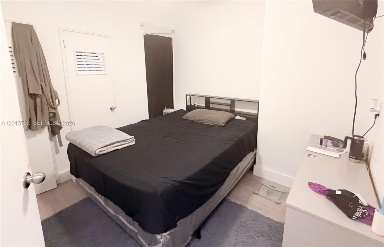 8144 Harding Ave , Unit 2, Miami Beach, FL 33141 Photo