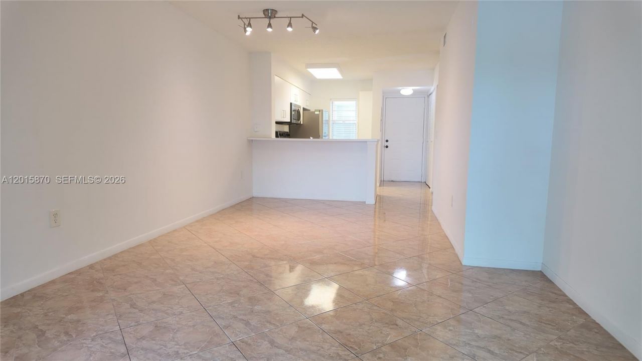2236 N Cypress Bend Dr, Unit 207, Pompano Beach, FL 33069 Photo