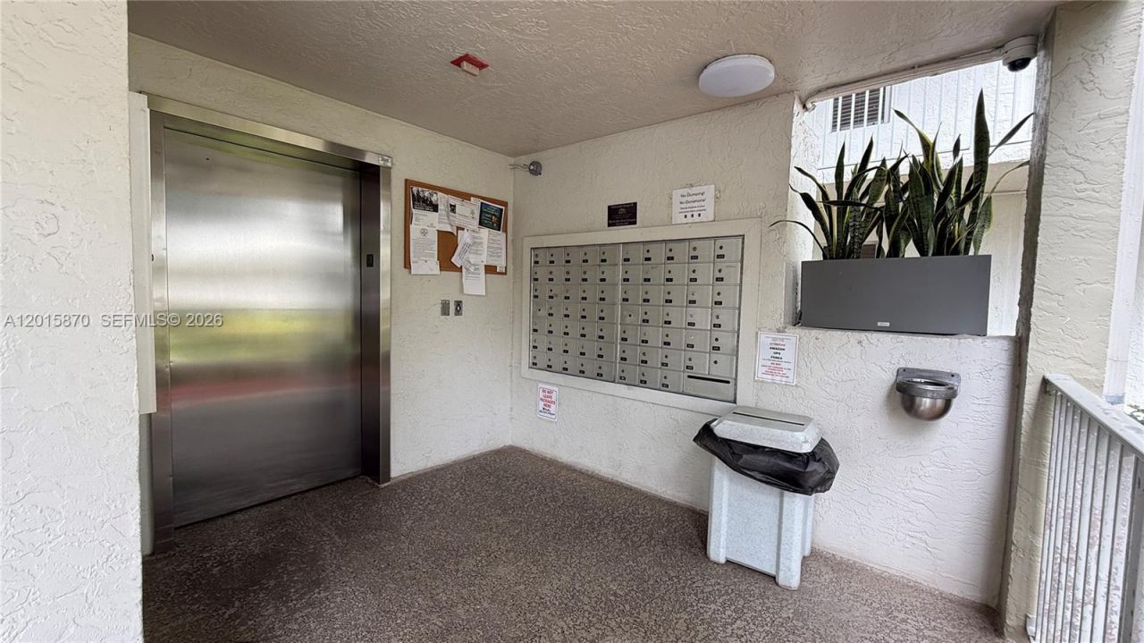 2236 N Cypress Bend Dr, Unit 207, Pompano Beach, FL 33069 Photo