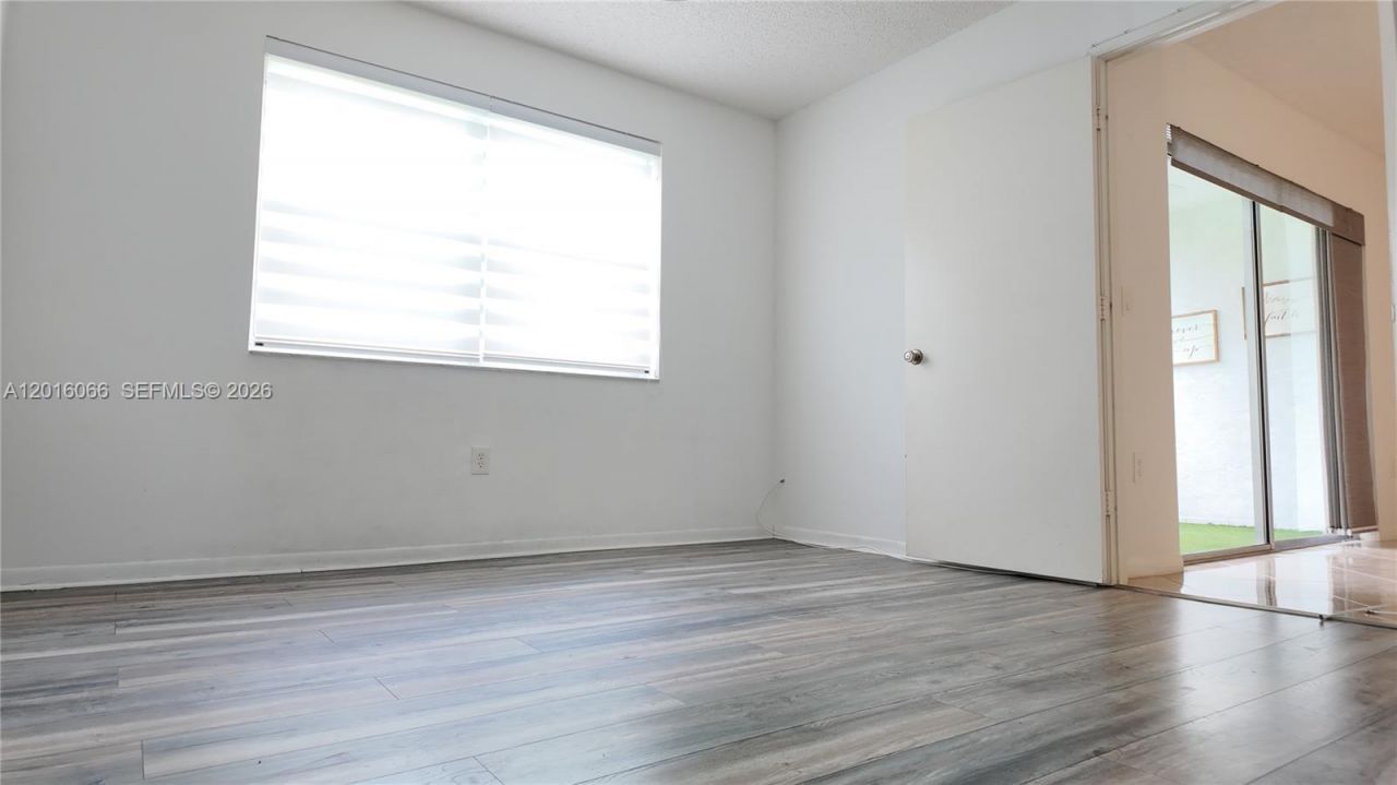 2236 N Cypress Bend Dr, Unit 207, Pompano Beach, FL 33069 Photo