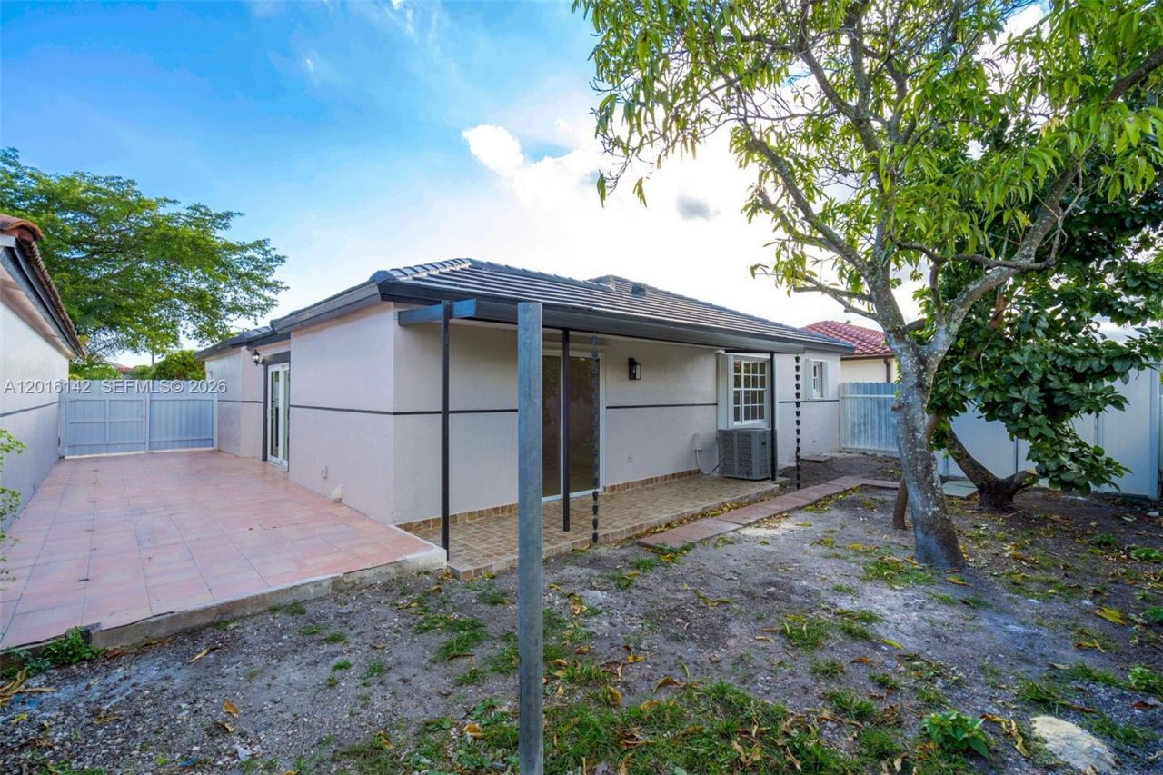 14755 SW 82nd Ter , Miami, FL 33193 Photo