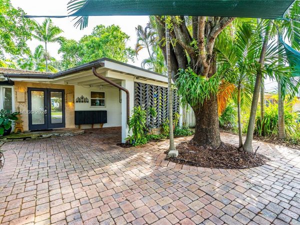1930 NW 32nd Ct , Oakland Park, FL 33309