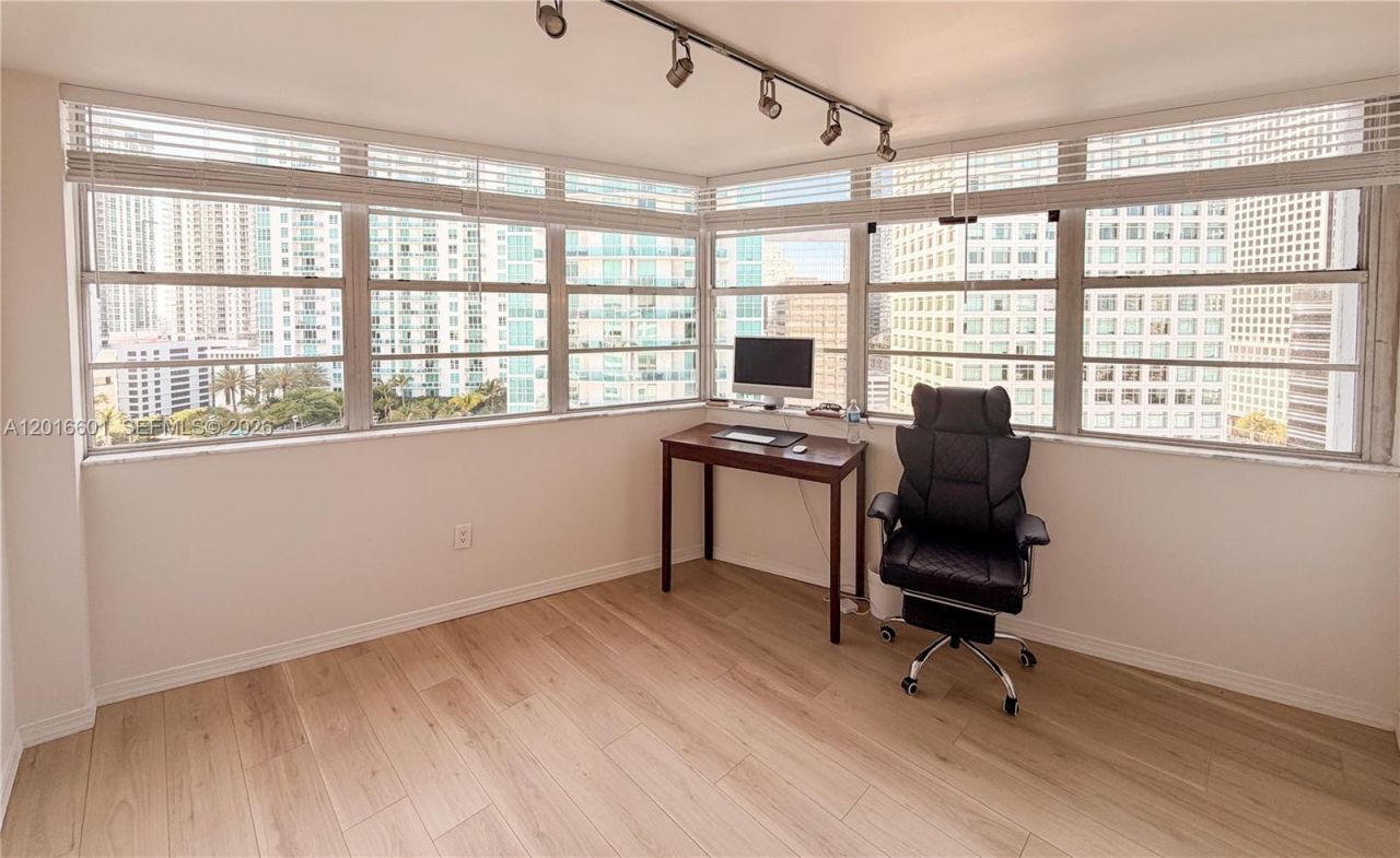 825 Brickell Bay Dr , Unit 2050, Miami, FL 33131 Photo