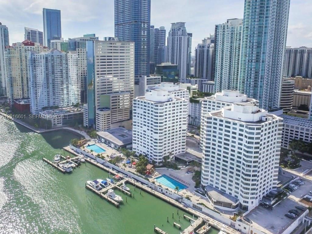 825 Brickell Bay Dr , Unit 2050, Miami, FL 33131 Photo