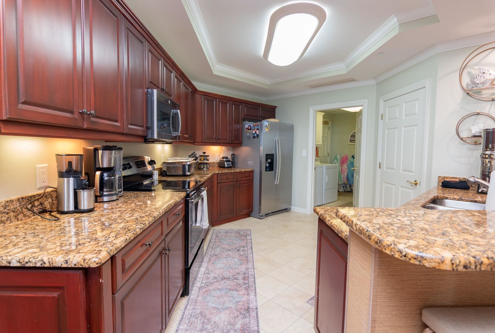 8500 Margate Circle  Photo 15