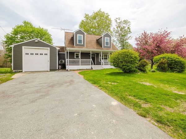 323 Warhurst Ave, Swansea, MA 02777