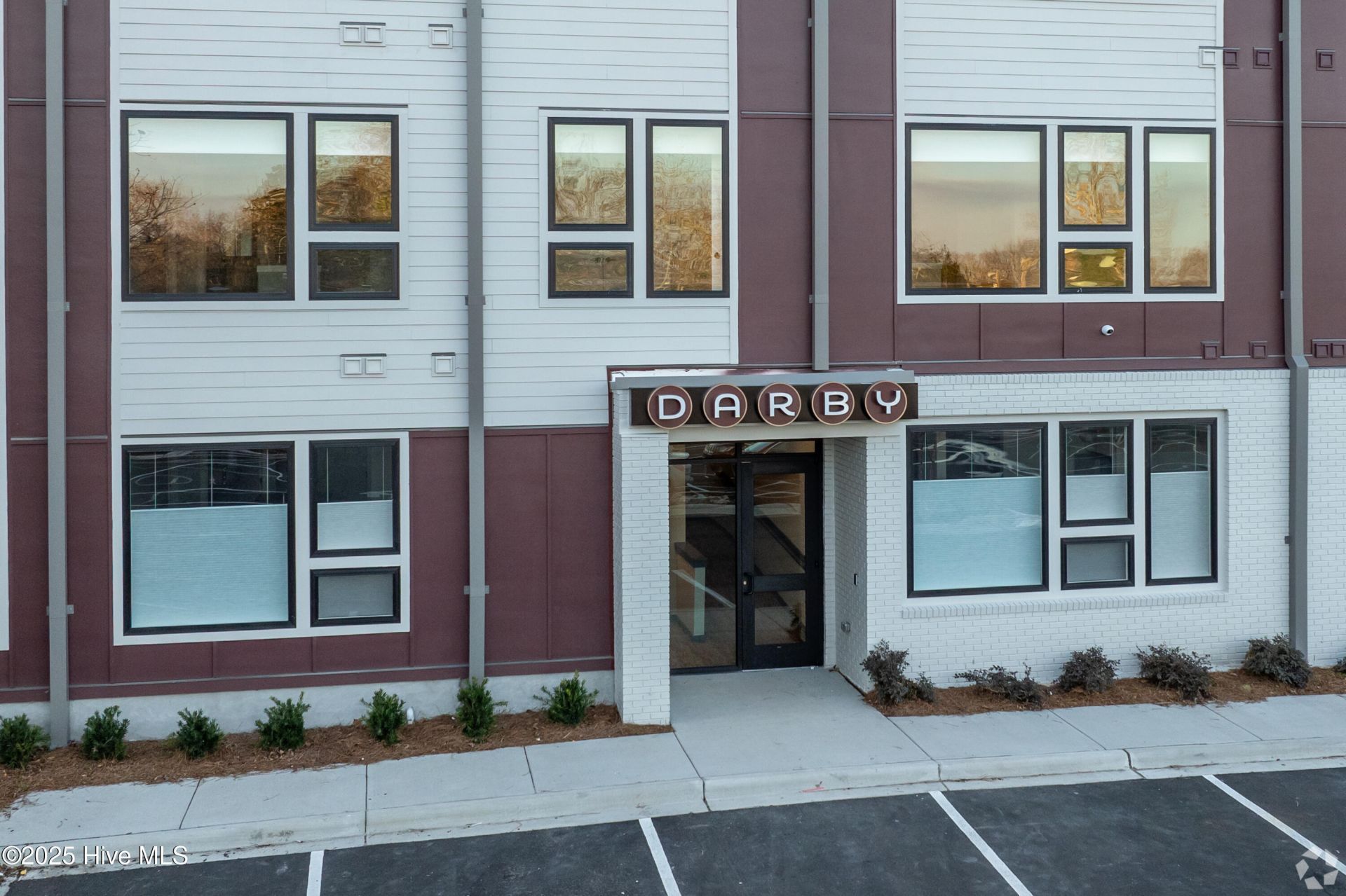 607 S 11th Street, Unit 105, Wilmington, NC 28401 Main Photo
