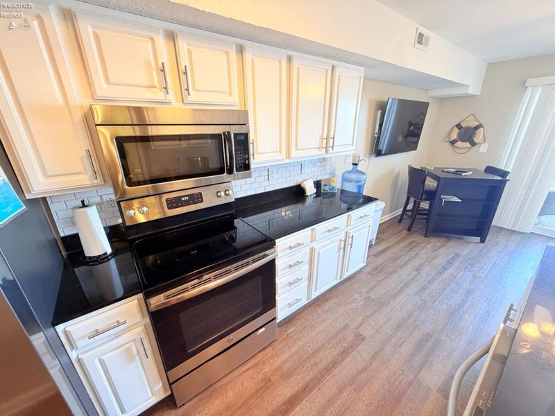 400 Swartz Lane, Unit Y107, Middle Bass Island, OH 43446 Photo 22