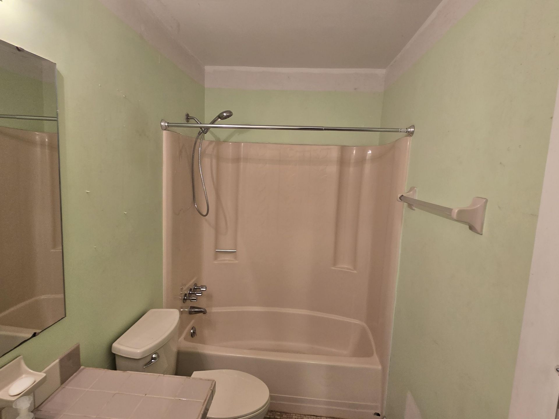 407 Hunt Court Photo 14