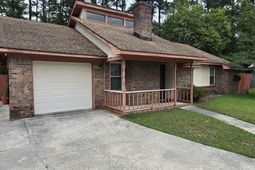 407 Hunt Court photo 4