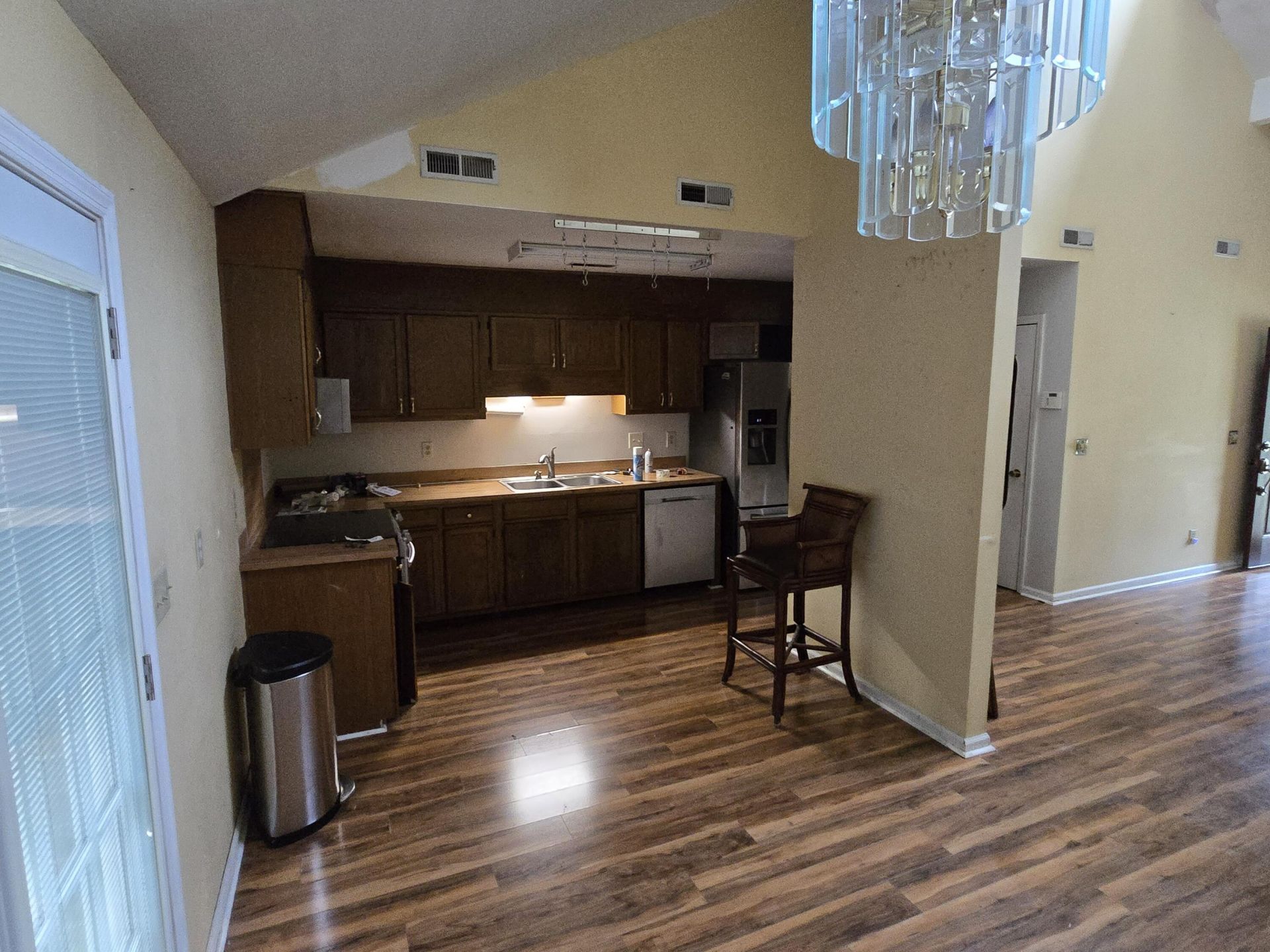 407 Hunt Court Photo 7