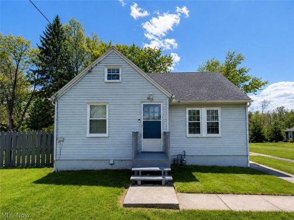 9614 Ravenna Road , Twinsburg, OH 44087