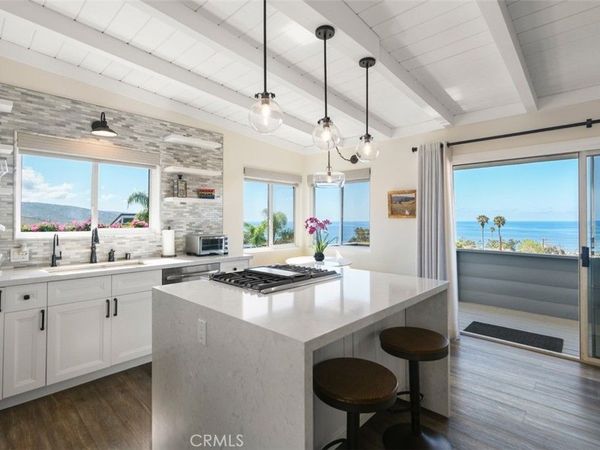 284 Chiquita, Laguna Beach, CA 92651