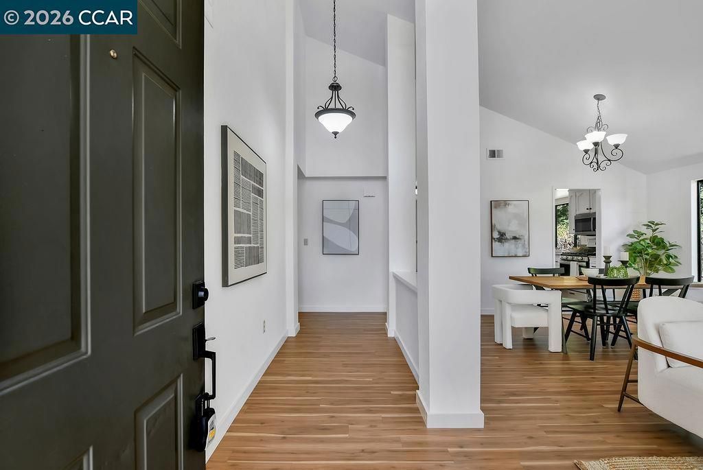 2200 Forsythia Way, Martinez, CA 94553 Main Photo