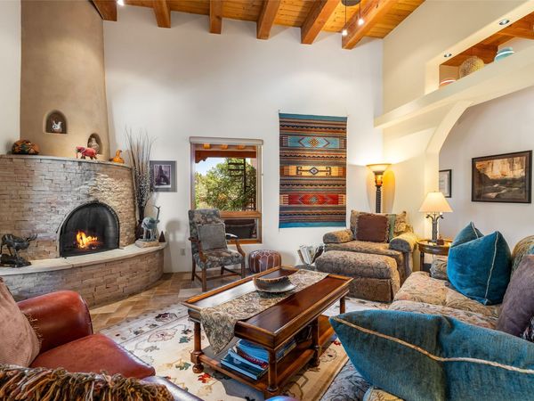 5 Columbine Lane, Santa Fe, NM 87506
