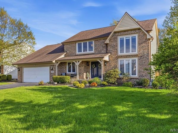 2776 Coventry , Hamburg, NY 14075