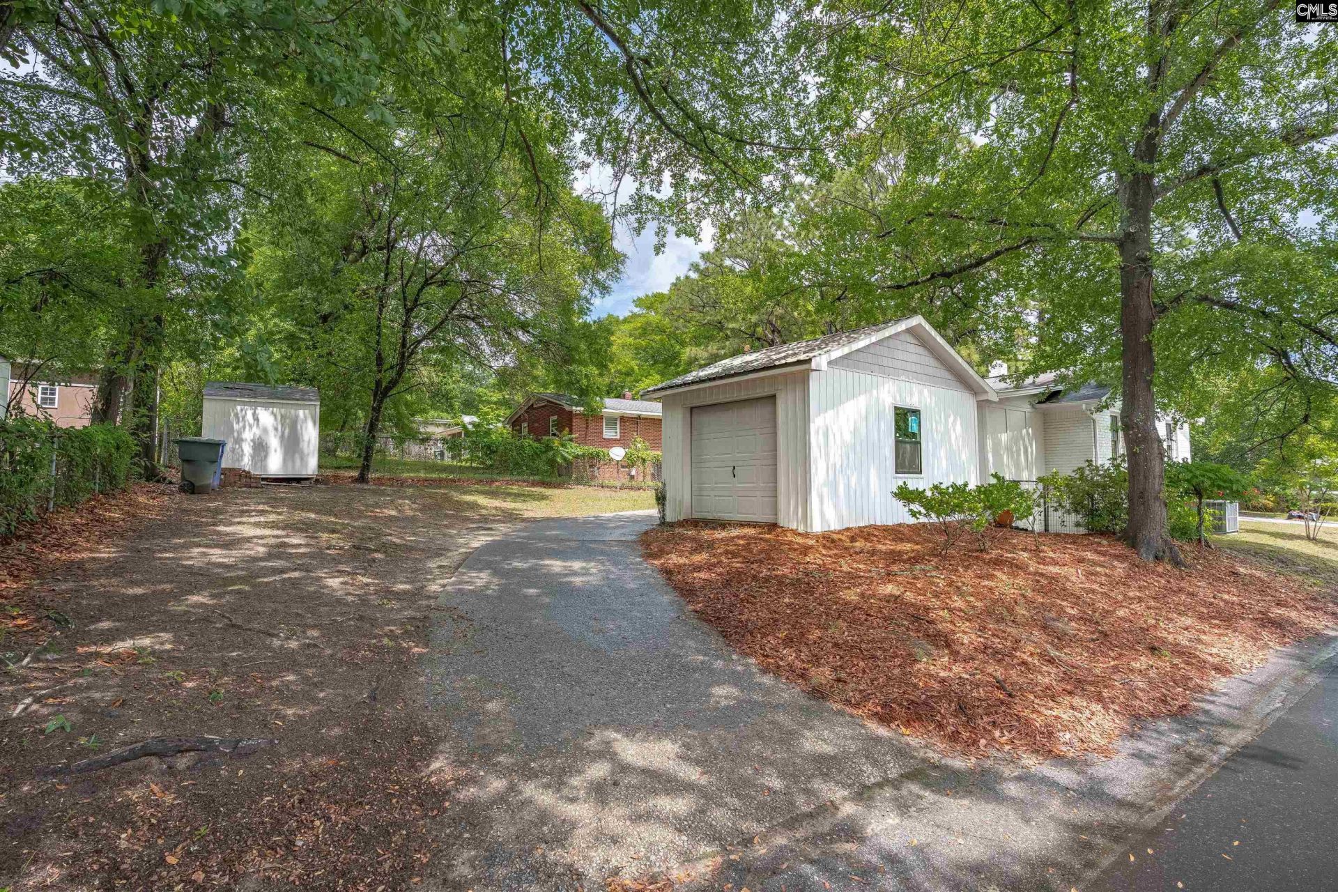 955 Laurie Lane Photo 33