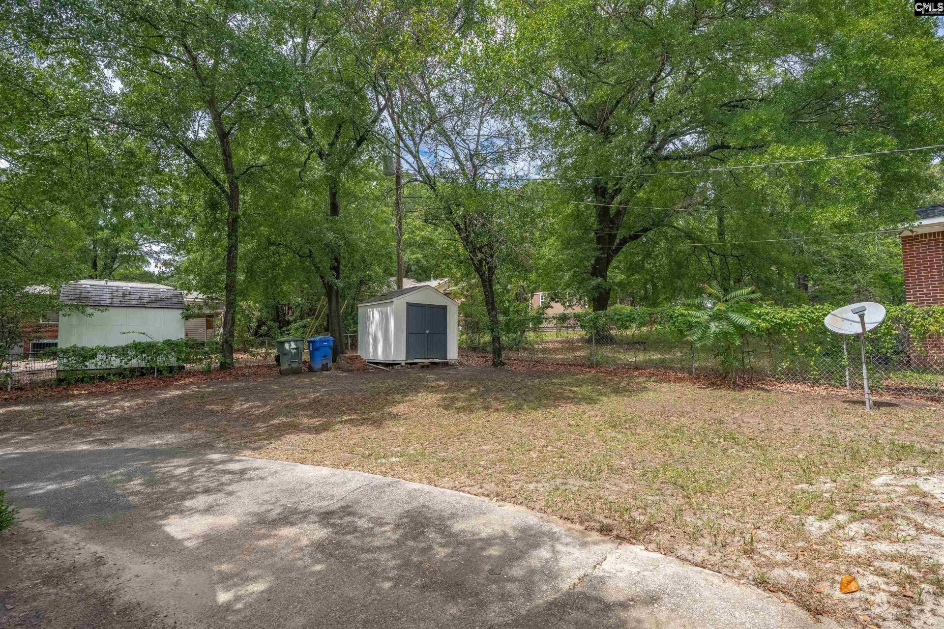 955 Laurie Lane Photo 37