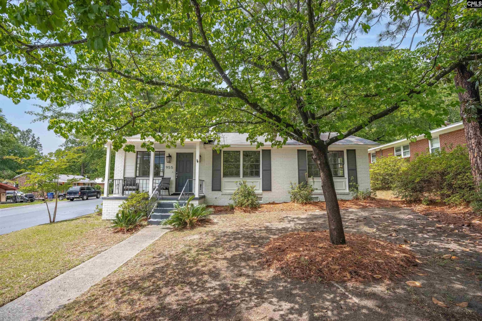 955 Laurie Lane  Photo 5