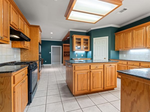 13648 Joor Rd, Baton Rouge, LA 70818