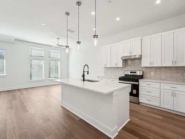 200 W 56th ST, Unit 8101, Austin, TX 78751