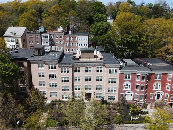 1578 Beacon Street, Unit 302, Boston, MA 02446