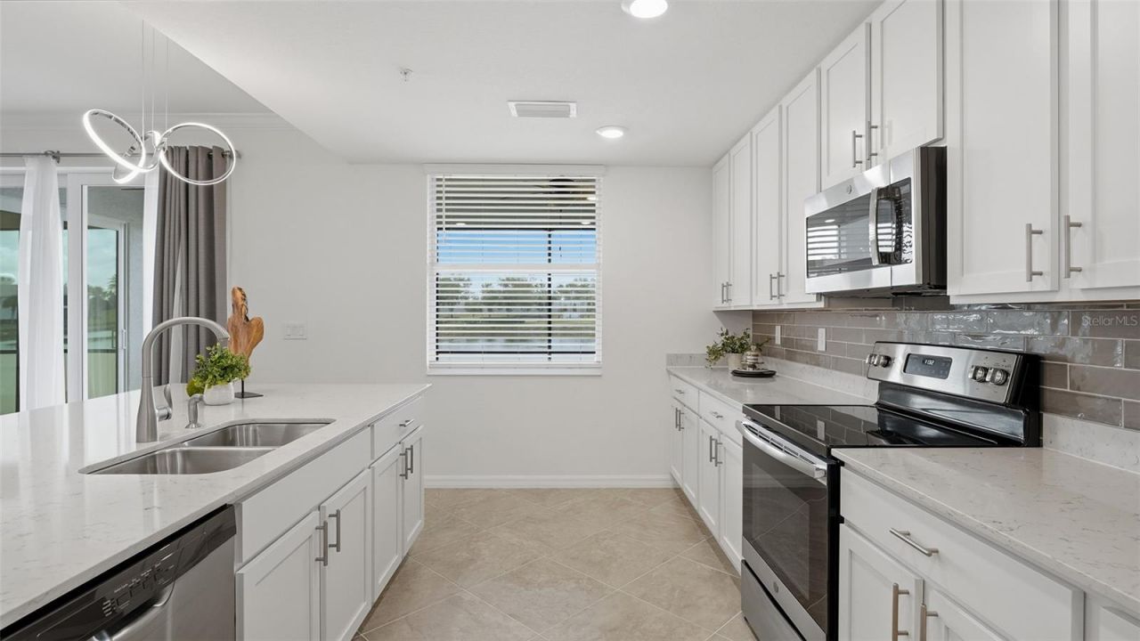 931 Tidewater Shores Loop, Unit 931, Bradenton, FL 34208 Photo