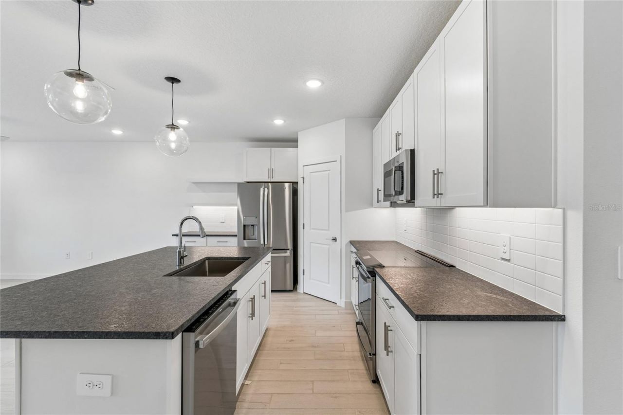 3135 Rein Avenue, Unit 47, Davenport, FL 33837 Photo