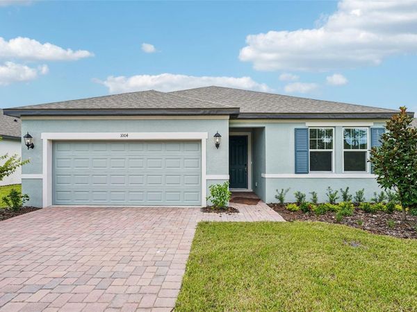 1004 BRITISH CIRCLE, DAYTONA BEACH, FL 32124
