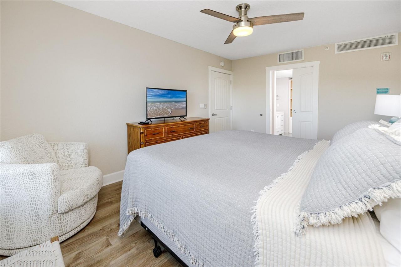 399 2nd Street , Unit 718, Indian Rocks Beach, FL 33785 Photo