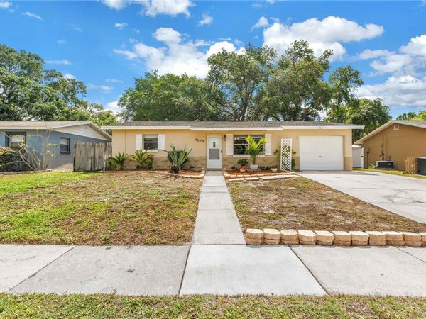9579 GOLDEN GROVE STREET , SEMINOLE, FL 33772