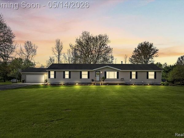 7935 Ravenswood Road, Wales Twp, MI 48027
