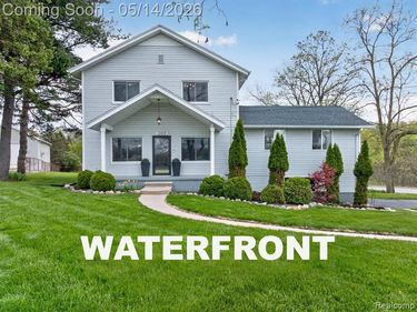 12409 N Fenton Road, Fenton Twp, MI 48430