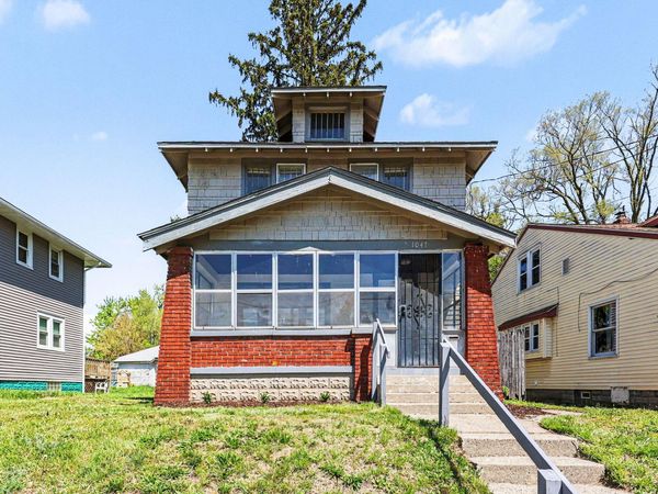 1047 Oakdale Street SE, Grand Rapids, MI 49507