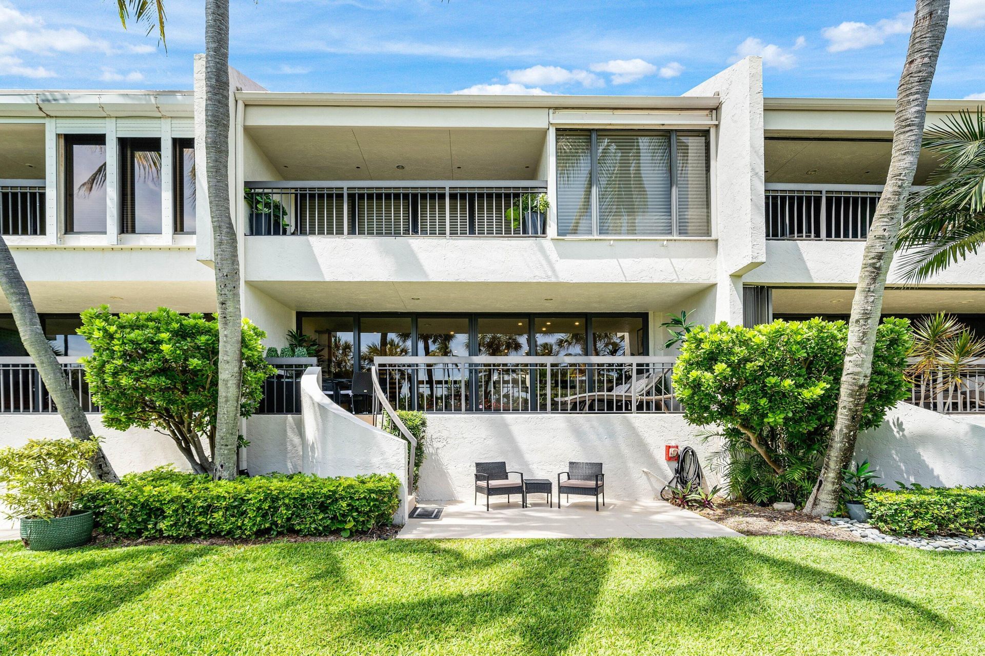 2335 S Ocean Boulevard, Unit 13, Palm Beach, FL 33480 Photo