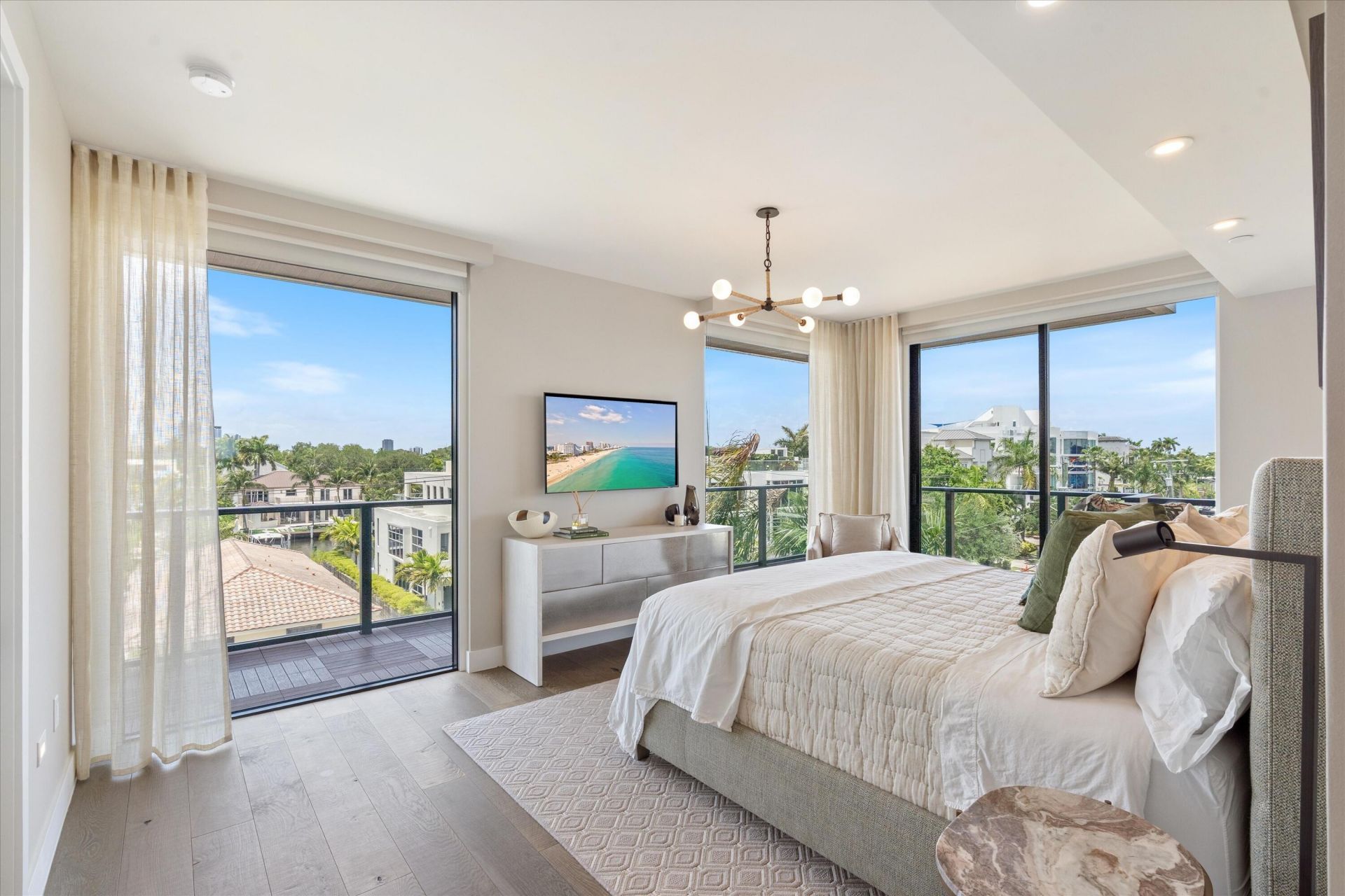 124 Hendricks Isle, Unit Ph401, Fort Lauderdale, FL 33301 Photo