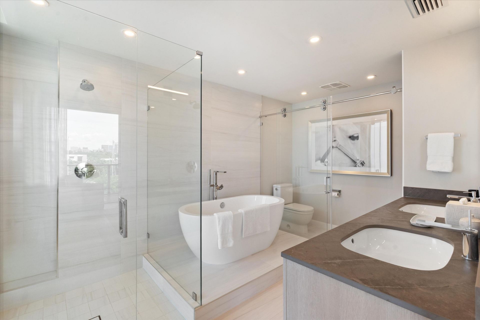 124 Hendricks Isle, Unit Ph401, Fort Lauderdale, FL 33301 Photo