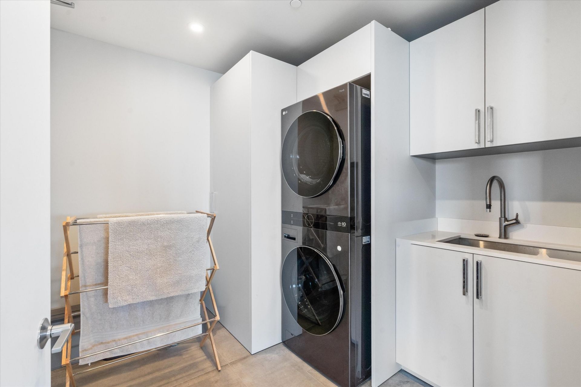 124 Hendricks Isle, Unit Ph401, Fort Lauderdale, FL 33301 Photo