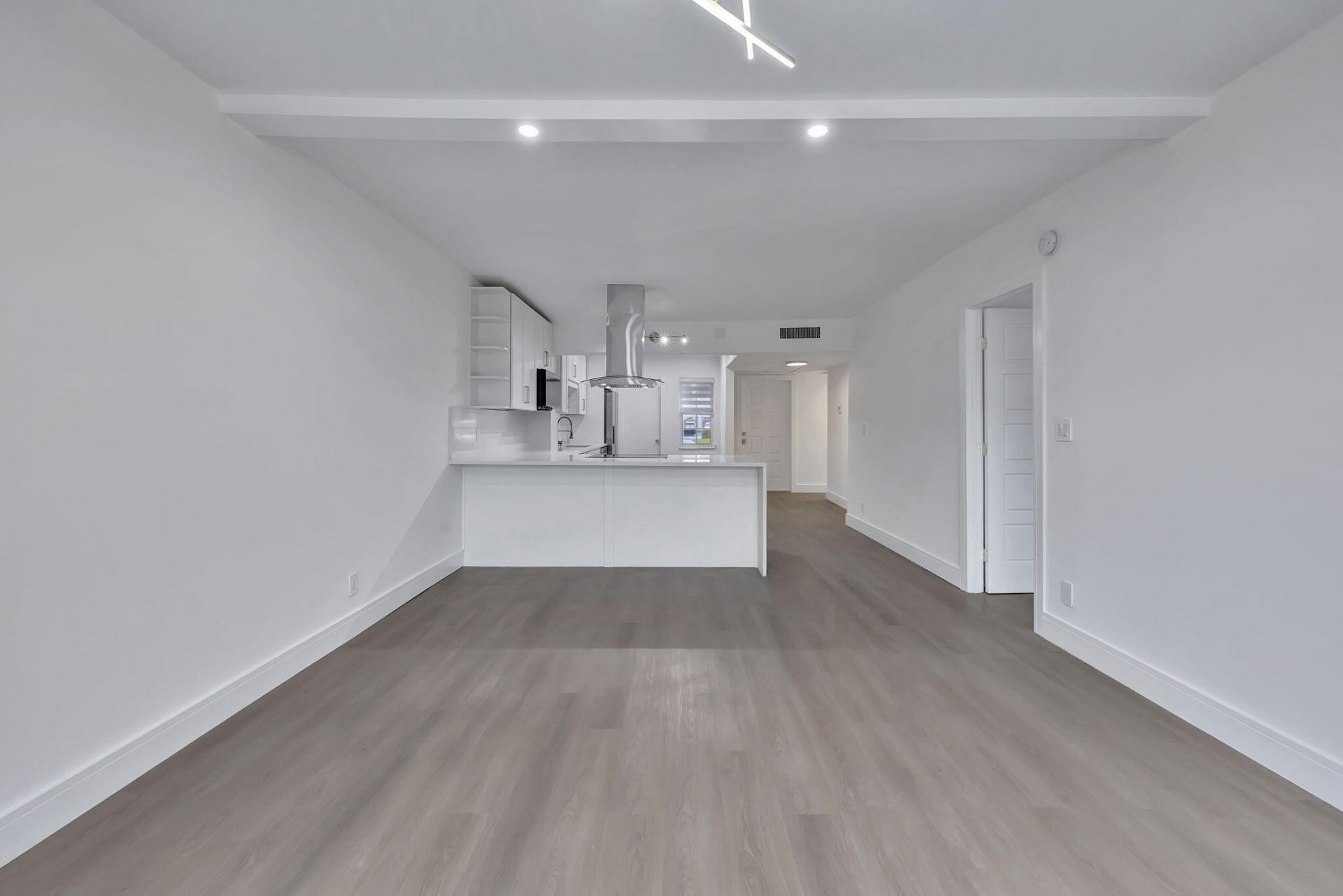 3100 N Palm Aire Drive, Unit 106, Pompano Beach, FL 33069 Photo