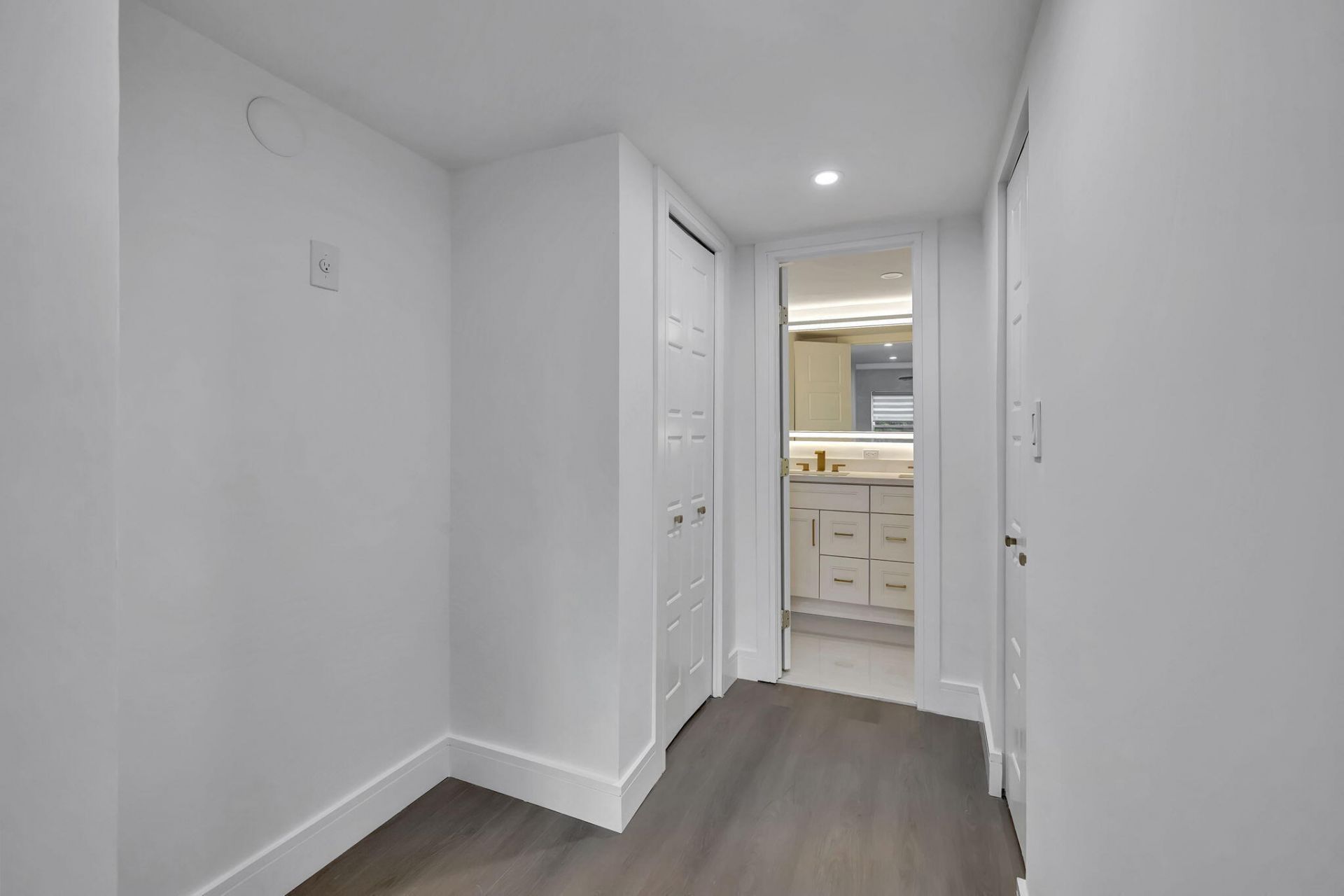 3100 N Palm Aire Drive, Unit 106, Pompano Beach, FL 33069 Photo