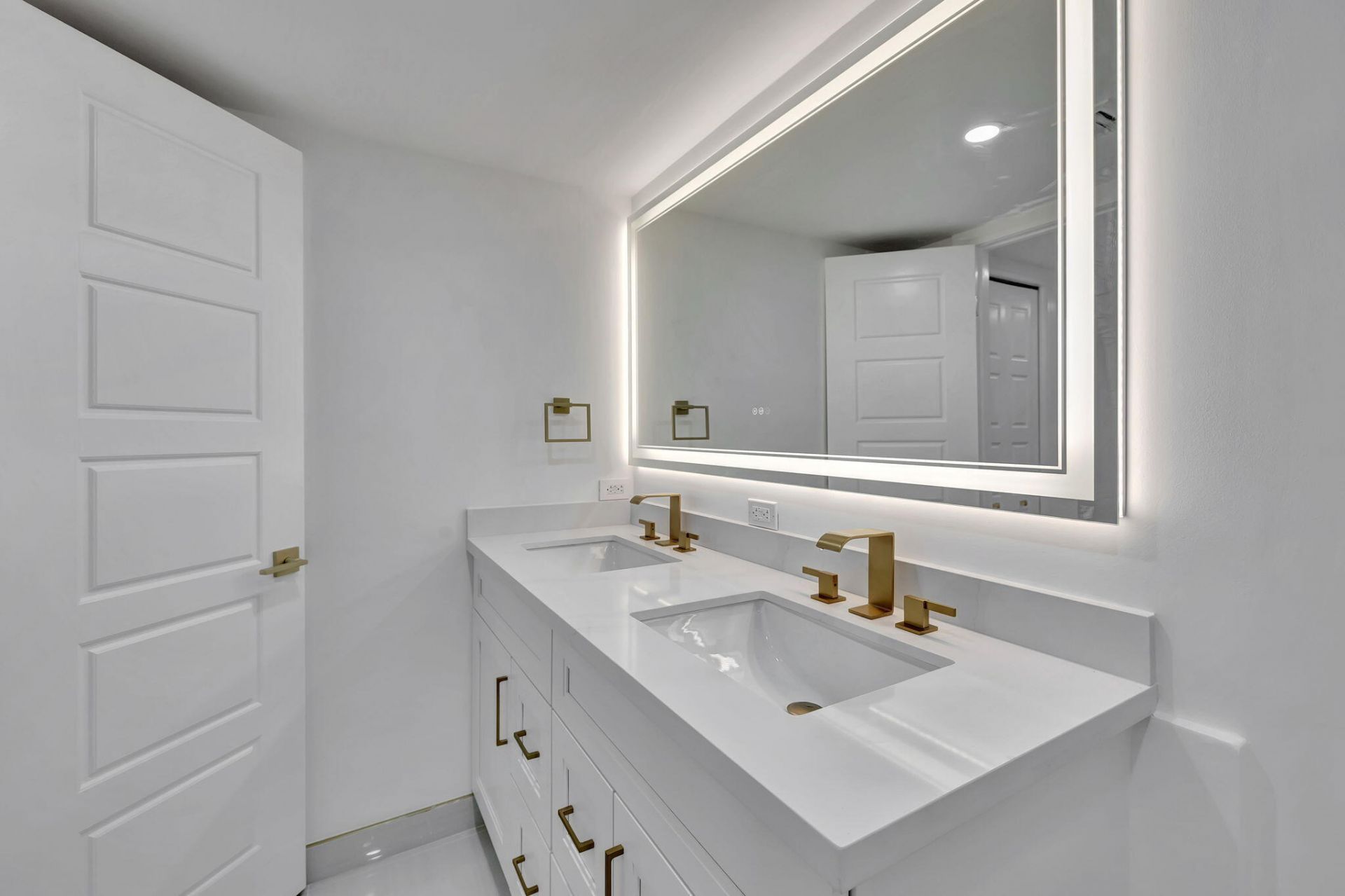 3100 N Palm Aire Drive, Unit 106, Pompano Beach, FL 33069 Photo