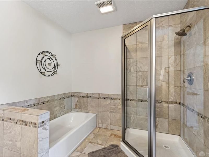 9701 Wax Wing Point, Washington Township, OH 45458 Photo 19