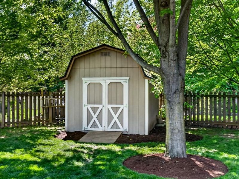 9701 Wax Wing Point, Washington Township, OH 45458 Photo 33