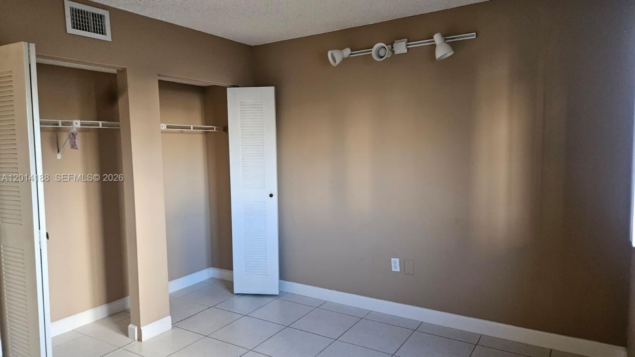 6801 Harding Ave , Unit 217, Miami Beach, FL 33141 Photo