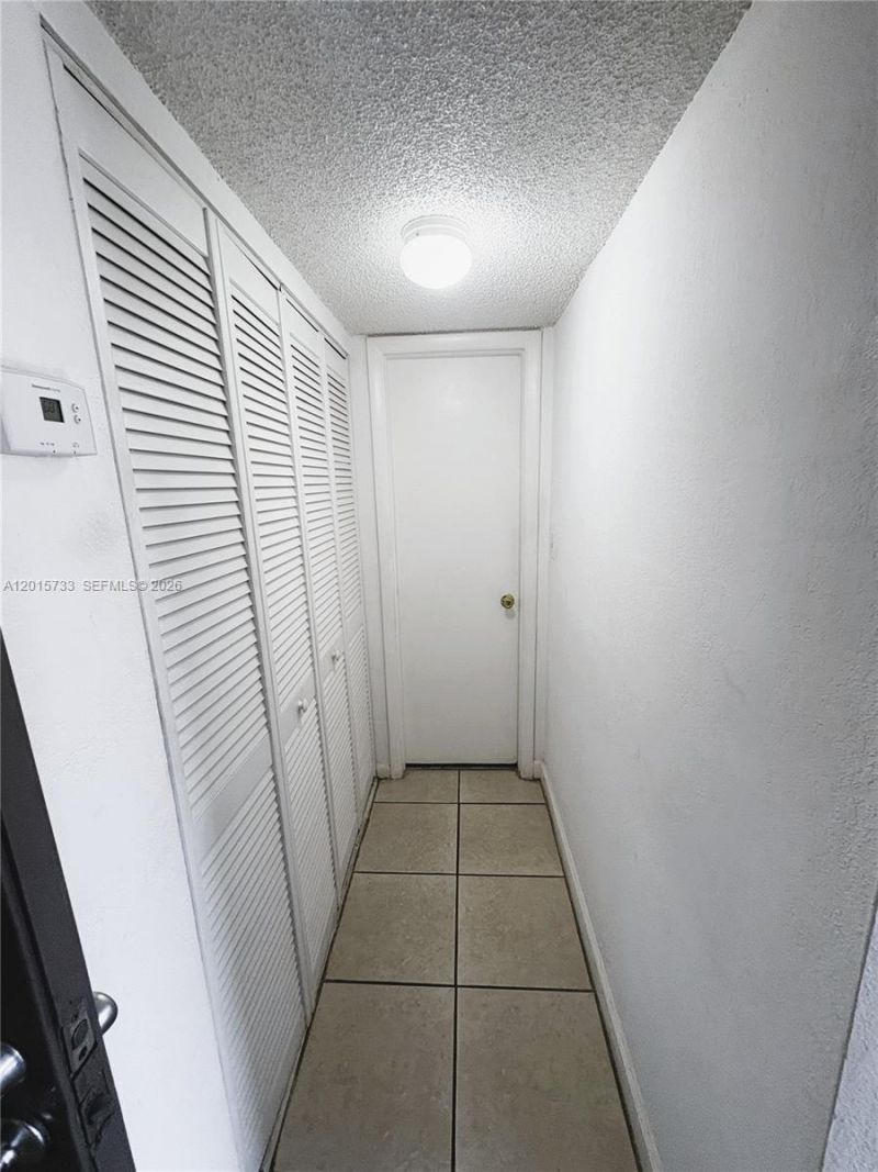 10900 SW 104th St, Unit 315, Miami, FL 33176 Photo