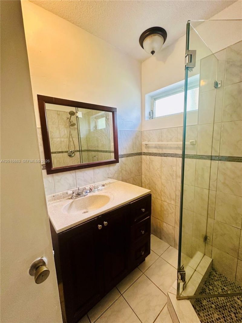 4616 NW 39th St , Lauderdale Lakes, FL 33319 Photo